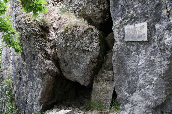 Grotta della Rondinara